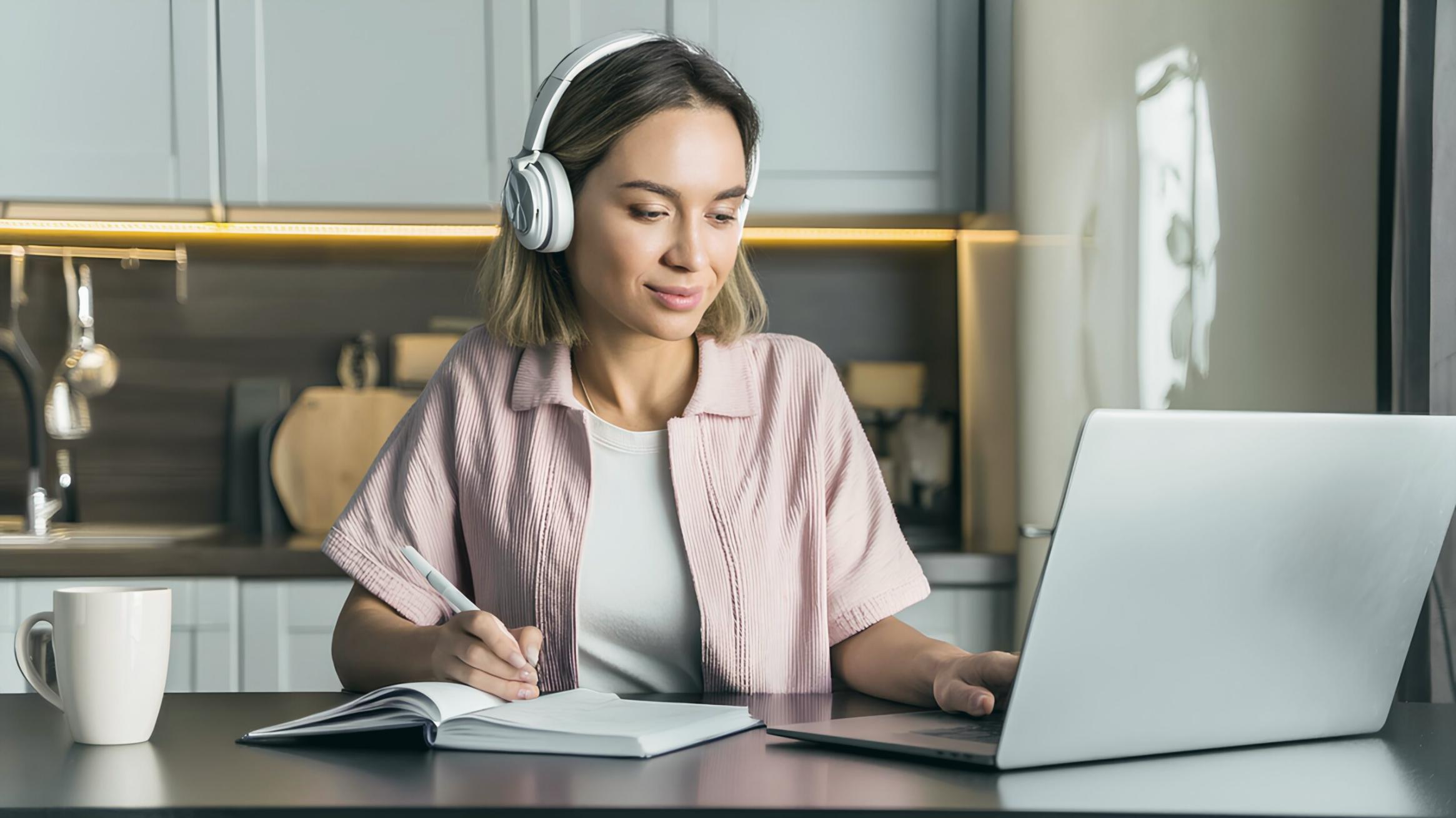 Analyse collaborative de stratégies d'investissement pendant un atelier pratique